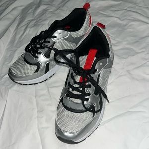 Ladies Walking shoes